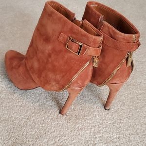 Booties ankle boots brown